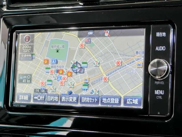 純正ナビゲーション搭載で初めての道や遠出も安心です