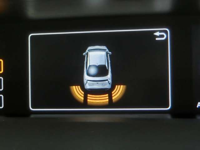 クリアランスソナー付きです。