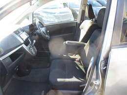 ご納車後の車検や板金塗装などなど、当店でお買い求めいただきましたお客様とはご納車後も長いお付き合いが出来ればとスタッフ一同考えておりますので、車の事はなんでもご相談下さいませ！