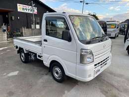 各種カスタム受付中！！オーディオ・カーナビ取付から内装イルミネーション加工・ウッドパネル取付・HID加工・社外パーツの取付けなどもご提案出来ます。