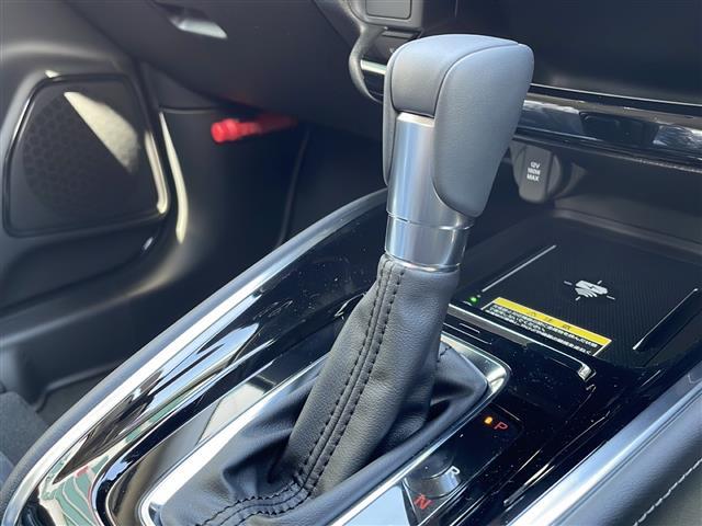 【　シフト　】スムーズなシフトチェンジで快適にお車を操縦していただけます！