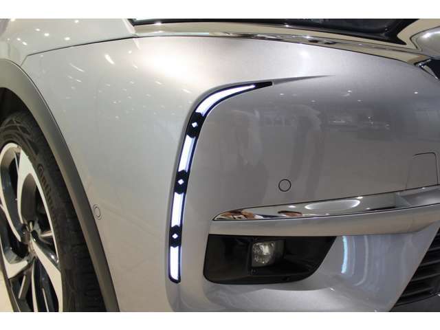 デイライトもLEDとなります。