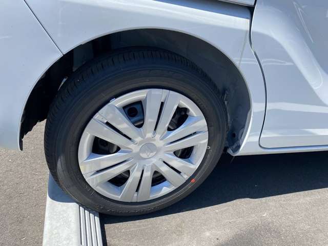 車両をご掲載にあたって車両写真でお車の状態が全て伝わるように意識しております！内外装の傷や汚れは全て確認して撮影しております。内装の匂いなど写真でわからないことは直接お電話などでお伝えくださいませ！