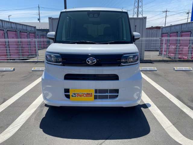 ☆届出済未使用車とは☆　登録がされているお車で走行距離は10キロほどで誰も乗っていない車です！展示車はキズが付いてしまう場合もあるので直接ご確認くださいませ。