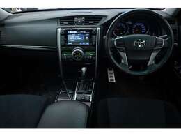 年式を感じさせない無い内装で御座います！マークxならではなシンプルな内装に仕上がっております！！