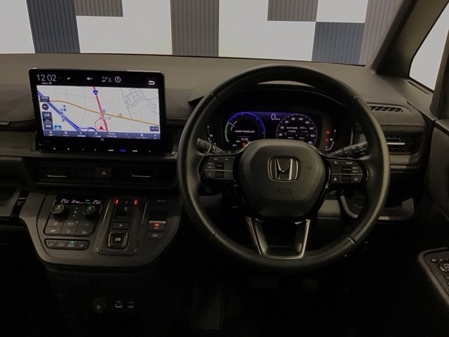 運転しやすいインパネ周りです！見やすいレイアウトで快適なドライブをサポートします！