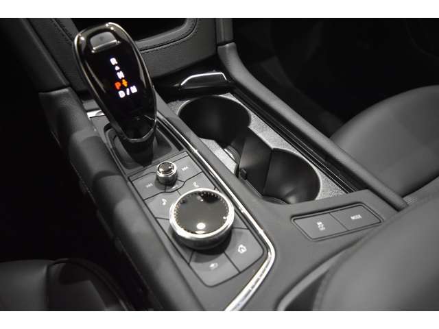 BUBUつくば店はGM（ゼネラルモーターズ）の工場を併設いたしております。車検や一般的な整備をはじめとして、メーカー保証やリコールにも対応しております。より高い安心をお届けいたします。