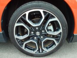 足元を引き締めて魅せるアルミホイールを装着☆