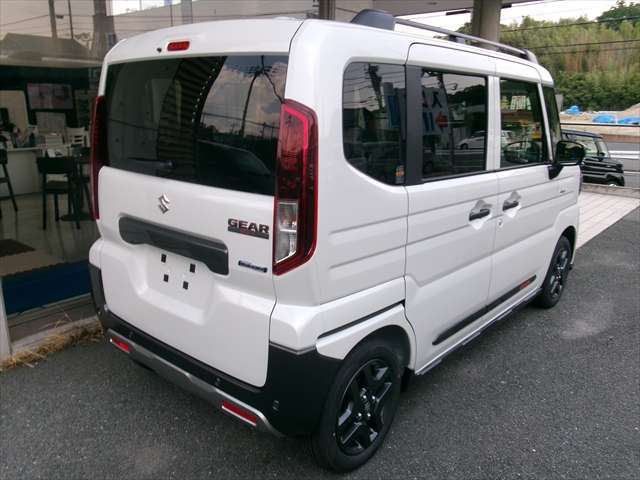 【陸運局認定指定車検工場完備】国家資格検査員1名・国家資格整備士3名で、お客様の大切な愛車を末永く安心サポートさせて頂きます！当店おすすめ安心メンテパック加入で3年間のメンテナンスと車検がお得！