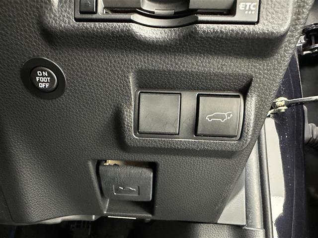 【運転席操作部】快適なドライブを楽しむための機能が装備されています！運転席から触れるので、使いやすいです！除菌プランいれていただくと、さらに清潔で安心していただけます！