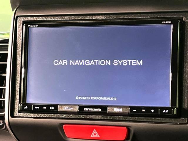 【フルセグTV付ナビゲーション】使いやすいナビで目的地までしっかり案内してくれます。各種オーディオ再生機能も充実しており、お車の運転がさらに楽しくなります！！