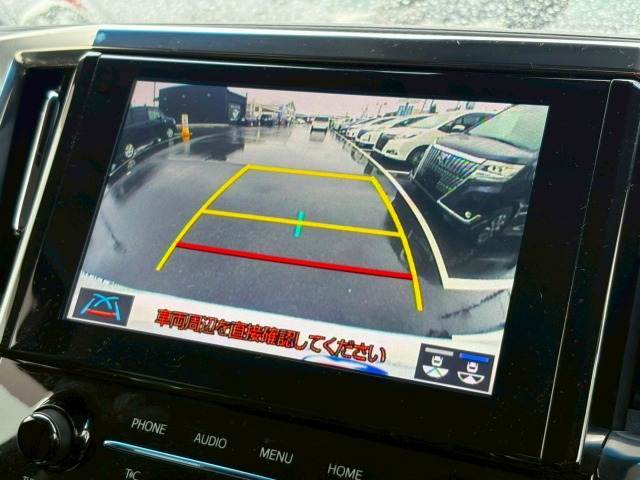 【カラーバックモニター】を装備しております。リアの映像がカラーで映し出されますので日々の駐車で安心安全です。