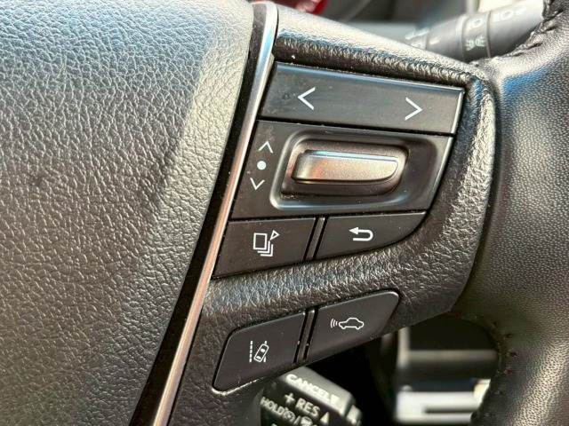 【前車追従式クルーズコントロール】装備車両です。遠距離ドライブの高速道路などでは大活躍で疲労軽減に役立ちます。