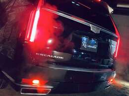 全車無料保証付き！ご納車後14日以内の不具合は無償修理致します！対象項目は427項目！全国の修理工場で対応が可能ですので、安心してお乗り頂けます！！
