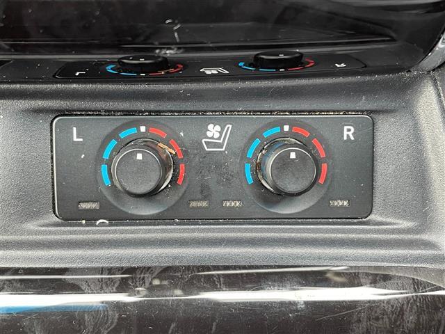 【運転席操作部】快適なドライブを楽しむための機能が装備されています！運転席から触れるので、使いやすいです！除菌プランいれていただくと、さらに清潔で安心していただけます！