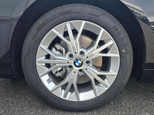 左前フロント 205/55R17
