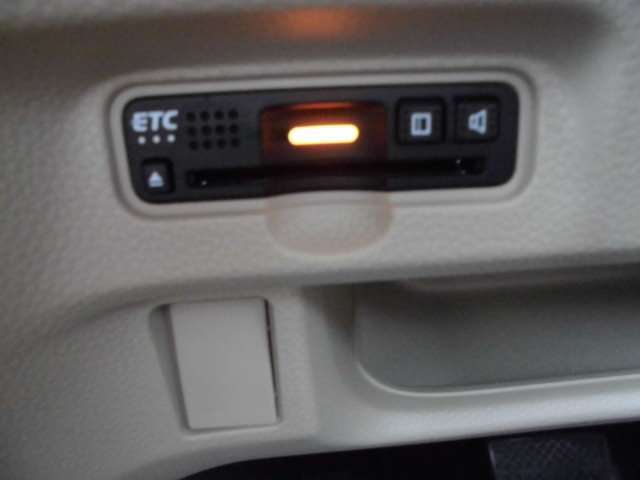 お車の事ならお任せ下さい。セダン＆1BOXカーを中心に展示中です。高価買取も実施中。お電話お待ちしております！