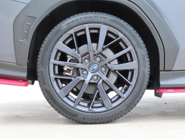 ■SUBARUが、デザインを通じて実現したいこと。それは、エモーショナルなデザインによってお客様の人生をイキイキと彩り、力強く堅実なデザインによって、長く使いたくなる信頼感や安心感を提供することです。