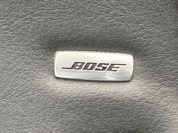 【BOSEサウンドシステム】高品位サウンドシステムを標準搭載。専用のチューニングが施された大小様々なスピーカーから良質なサウンドが奏でられ、臨場感あふれる音響空間を演出します。