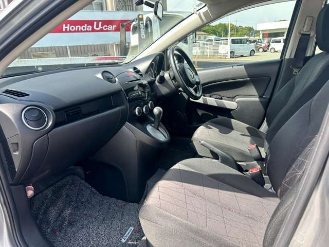 当社の査定士が直に査定し、入庫したお車なので、自信を持ってお勧め出来、また安心してお乗り頂けます！（支払総額は、車検又は法定点検に掛かる費用や、税金・登録手数料等が含まれた、店頭納車での総額です）