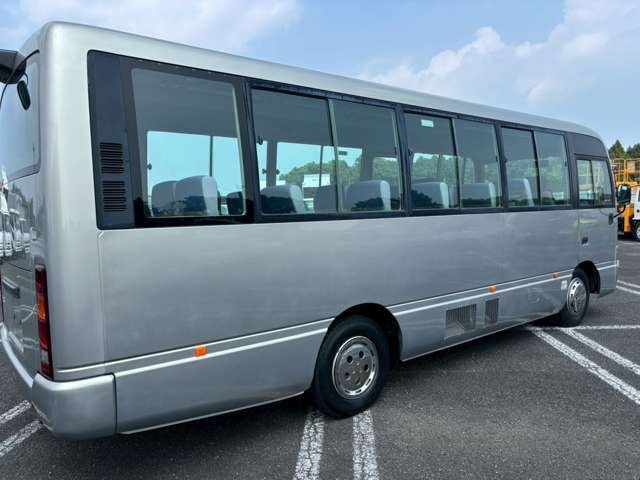 いすゞ ジャーニー 29人乗・AT車 2008年 1.4万キロ (茨城県