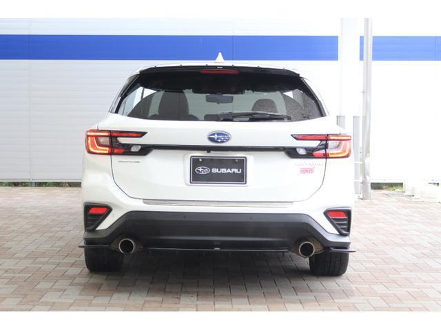 お支払い総額は千葉県内登録、車庫証明当社申請、弊社U-Car各店舗でご納車の場合です。千葉県外在住のお客様は、総額に加えて、県外登録諸費用2.2万円および、輸送費等がかかります。