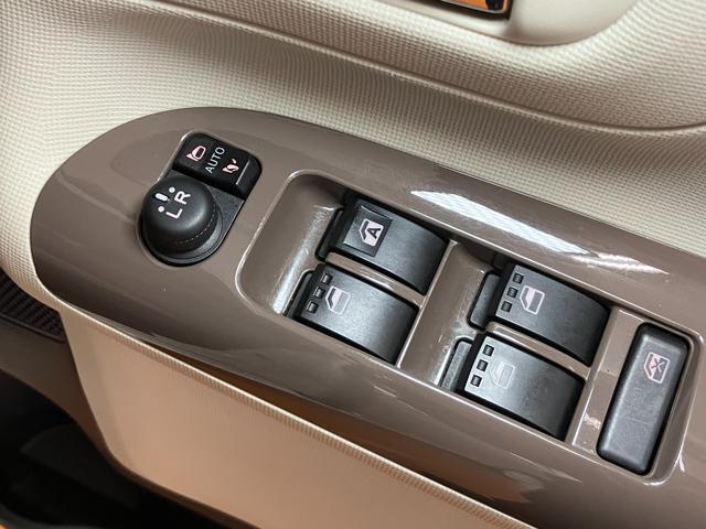 電動格納ミラー、パワーウインドウ