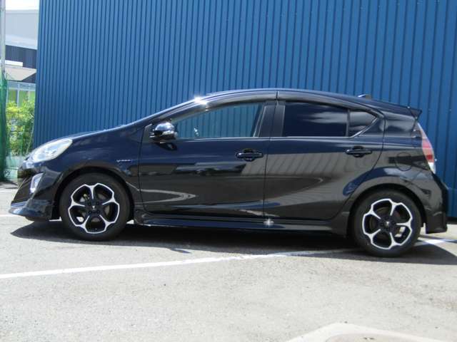 車検の有無にかかわらず、ご納車前に整備を徹底的に行わせて頂きますので、ご納車直後のマイナートラブルも滅多にございません。ディーラー直系の指定工場にて整備を行い、整備個所は記録簿を発行させて頂きます。
