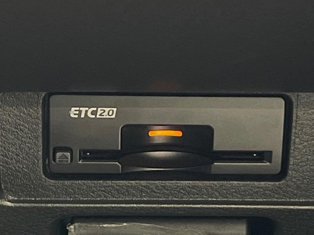 【ETC】高速道路の料金所をストレスなく通過！話題のスポットやサービスエリアに多い「スマートIC」利用時は必須のアイテムです。当店でセットアップを実施、ご納車当日からすぐにご利用いただけます！