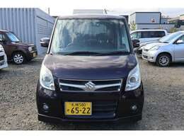 弊社では経験を積み重ねた整備士が販売接客も担当しております！整備士が的確に車の長所・短所をお伝えする事が可能で、購入前のお客様の不安や購入後のアフターケア等を全力で寄り添い、ご説明致します！