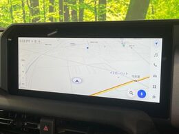 【メーカー純正ナビ】インテリアに溶け込むスタイリッシュな「専用設計」メーカーナビを装備♪視認性や操作性など基本性能にも優れ、より上質なカーライフをお楽しみいただけます。