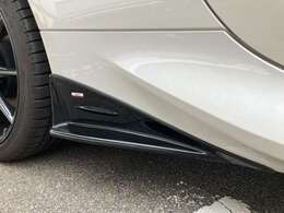 ご納車と同時にカスタマイズすることも出来ます。当店は、チューニングパーツメーカーの”TRUST”や”OS技研”、”東名パワード”と同じGLIONグループの一員ですので、お任せくださいませ。