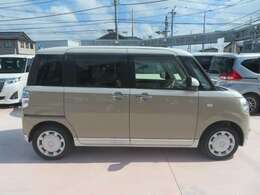 横からの外装の画像です！入れ替わりが早いので気になるお車が御座いましたら、すぐにお問合せ下さい！