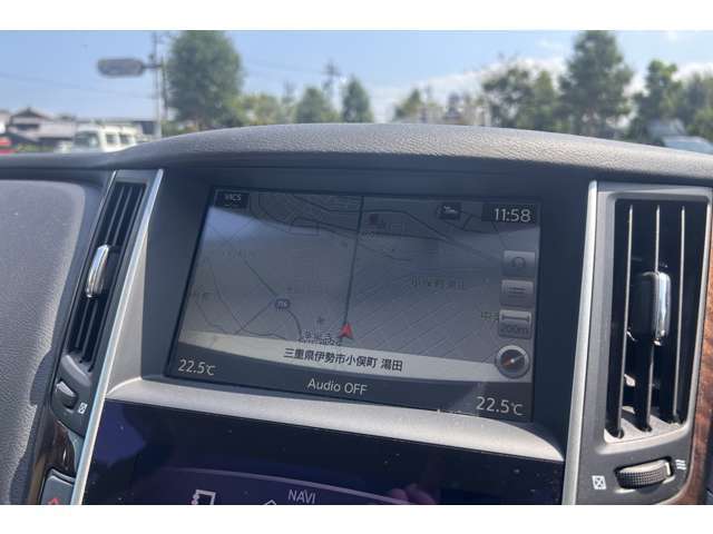 日産純正ナビの使いやすさはもちろんオーディオ機能も充実でデートはもちろん、通勤や買い物など普段のドライブも楽しくなるはず♪