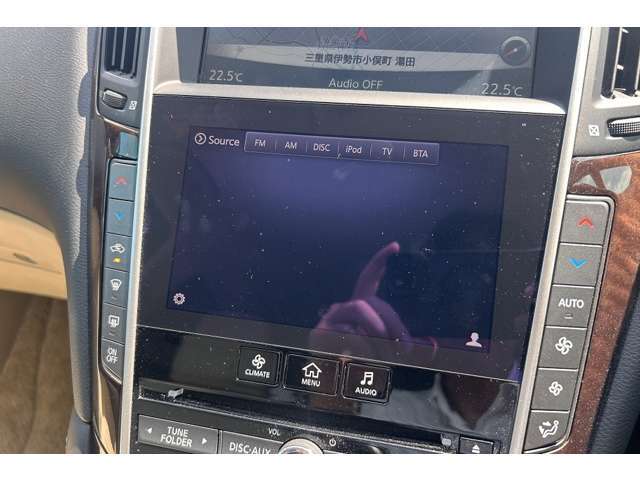 日産純正ナビの使いやすさはもちろんオーディオ機能も充実でデートはもちろん、通勤や買い物など普段のドライブも楽しくなるはず♪