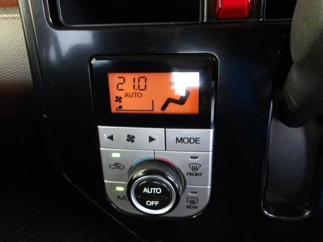 オートエアコンを装着しておりますので車内をお好みの快適な温度に保つことが可能です！