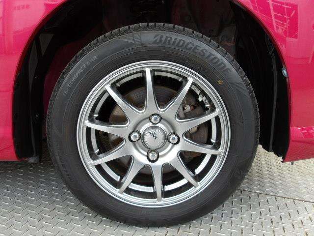 社外14インチアルミ！タイヤサイズは165/65R14です