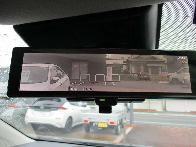 スマートルームミラー　後席に人が乗っていたり、荷物を沢山ん載せていてもしっかり後方視界を確保