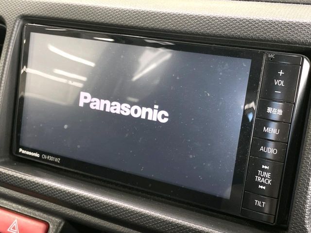 【純正ナビ】人気の純正ナビを装備。オーディオ機能も充実しており、Bluetooth接続すればお持ちのスマホやMP3プレイヤーの音楽を再生可能！毎日の運転がさらに楽しくなります！！