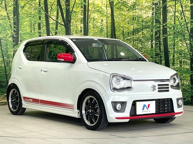 大好評のボディコーティング「弾スプラッシュコート」もご納車までに施工可能。通常のガラスコートと異なる、耐久年数6年の無機質ガラスコーティングが、ボディをキレイな状態に保ってくれます。
