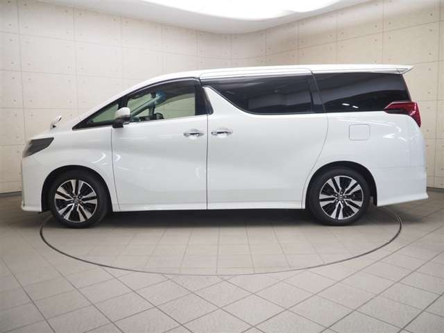 全長495センチ、全幅185センチ、全高193センチ