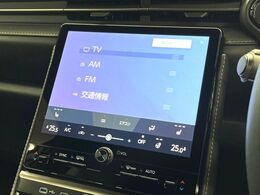 【9.8インチ　ディスプレイオーディオ】大画面のディスプレイはAppleCarPlayやAndroidAutoが利用可能。大きな画面でスマホナビアプリ等が利用いただけます♪