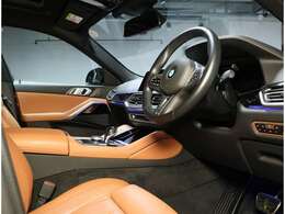 プレミアムセレクション2年保証のお車は2年延長保証にご加入頂けます。プレミアムセレクション2年保証からさら最大2年間、合計4年間の保証をお受け頂けます。対象箇所の不具合は無償修理をご提供致します。