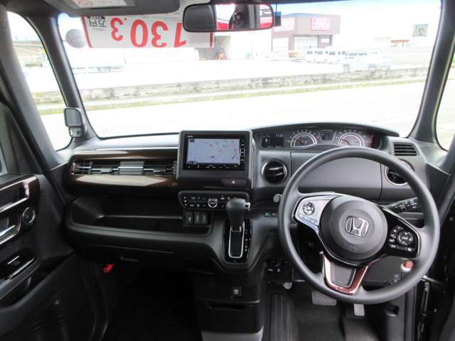 軽自動車から普通車　ハイブリッドまで在庫多数。