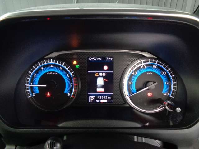 納車後1ヵ月または1000km点検が受けられます！■全国3000ヵ所の日産サービス工場で、どこでも手軽に点検＆修理が可能！