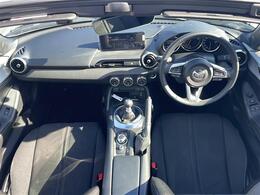 【インパネ全体】車内の雰囲気でお車の印象も変わります。自分好みのお車を見つけていきましょう！