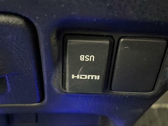 【HDMI入力端子/USB入力端子】HDMI接続が可能です！USB接続もついていますので携帯などの電子機器の充電にも使えて便利です♪