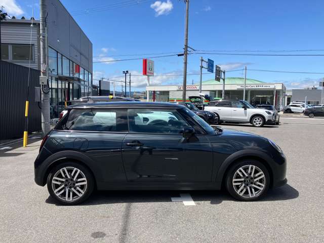 MINI認定中古車を多数展示しております。お気軽にお問い合わせください【MINI滋賀　077-551-3217】