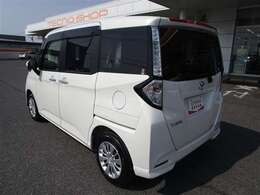 展示されているお車は全台1年間のトヨタロングラン保証が付いて参ります。最長3年間の保証をお付けすることも可能ですので、どのエリアに住むお客様でも安心して保証をお受けすることができます！