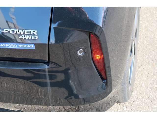 濃霧や吹雪など後方視界が悪い時に安心バックフォグランプ